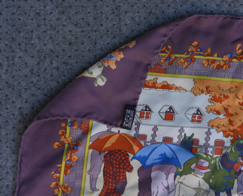 Hermes 90cm x 90cm Siecle de Courses a Deauville - Picture 9 of 16