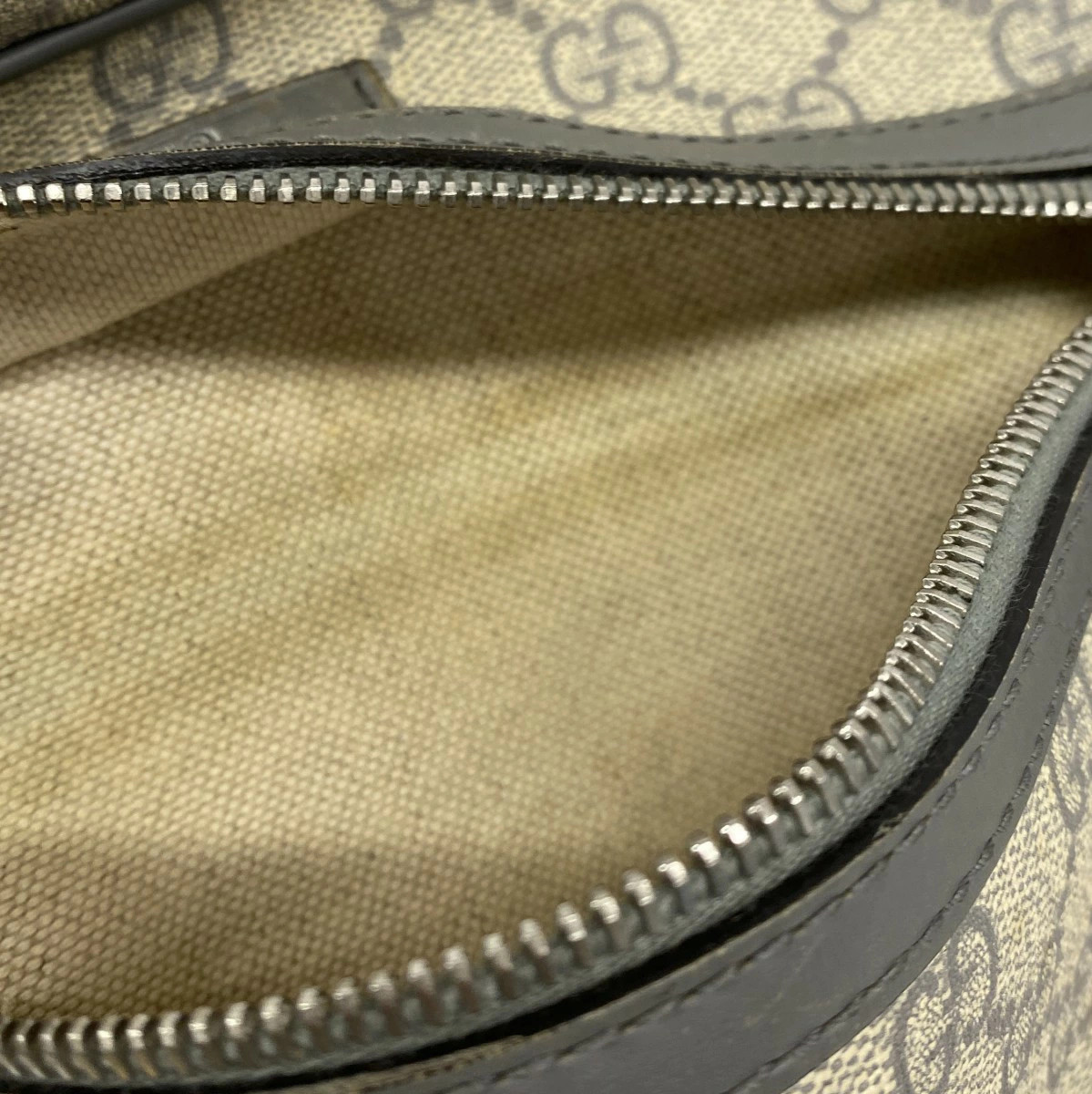 Gucci GG Supreme Shoulder Bag PVC Gray Silver Hardware thumbnail 12