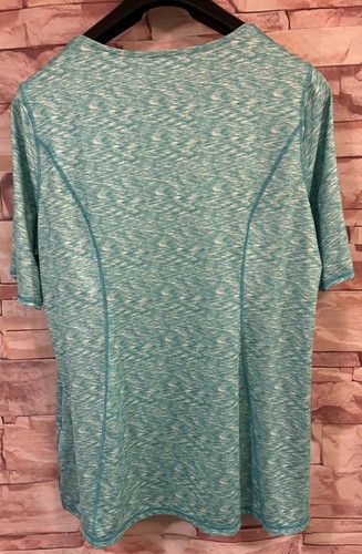Land's End Green Short Sleeved Athletic Top. Size: 1X. - Picture 3 of 10