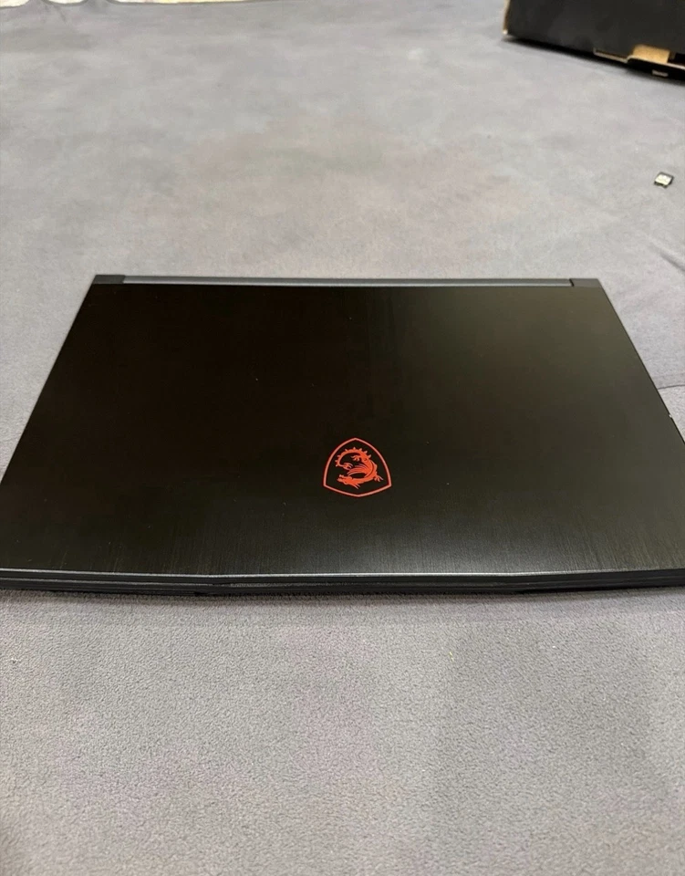 Portátil MSI GF65 Thin Gaming (2022) — RTX 3060 / i5 / 512GB SSD / Caja Foto 2 de 4