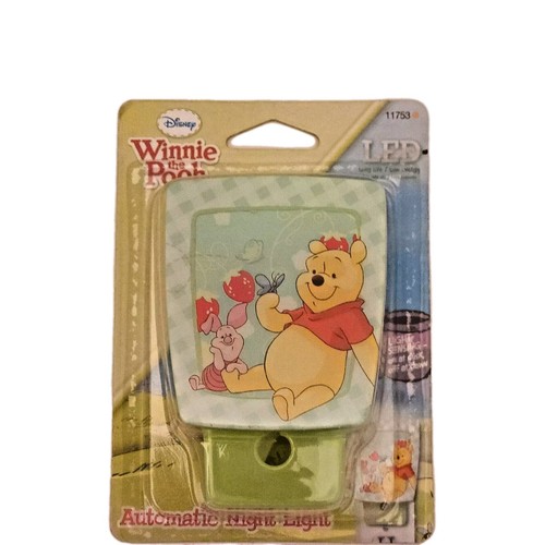 Disney Winnie the Pooh Piglet Luce Notturna Automatica Sensore Luce LED - Foto 1 di 5