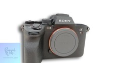 SONY ILCE-7RM5 Mirrorless Camera Full-Frame