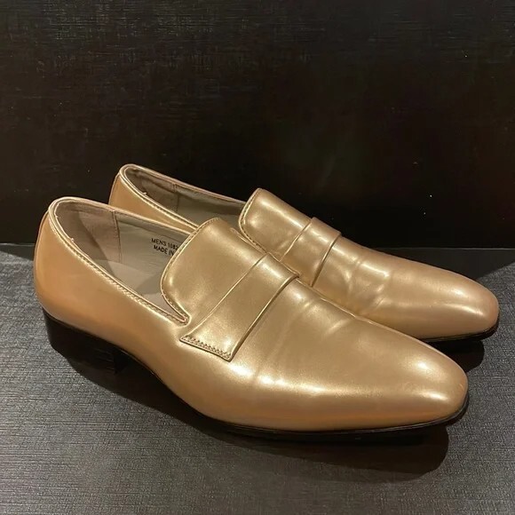 Zapatos de vestir Amali. Color Oro Brillante. 