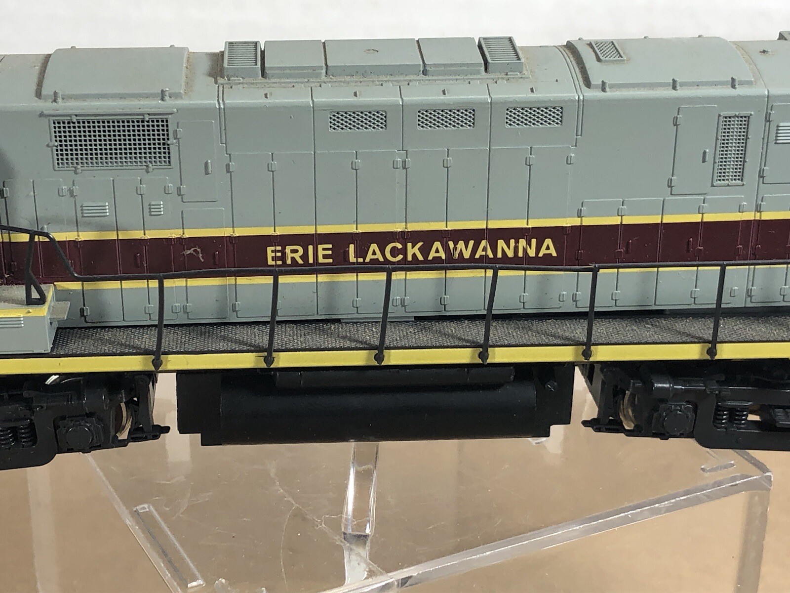 Atlas HO Scale Erie Lackawanna Alco C425 2457 Kadee