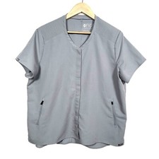 Figs womens Limbe Pintuck Scrub Top gray sz L