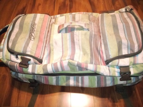 Dakine 32" Girls Split Roller 120L Multi Color Everything Works - Picture 9 of 24