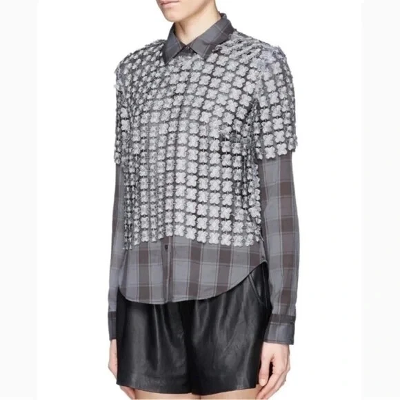 Elizabeth and James 格子衬衫金属分层花边覆盖灰色 Carnie S — 第 4/4 张图片