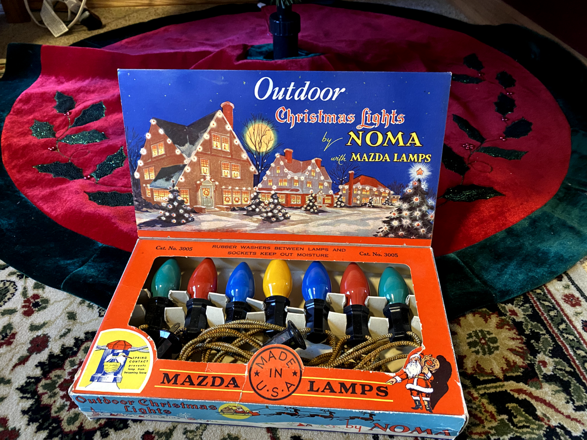 NOMA Outdoor Christmas Lights Mazda Lamps - Working - Vintage