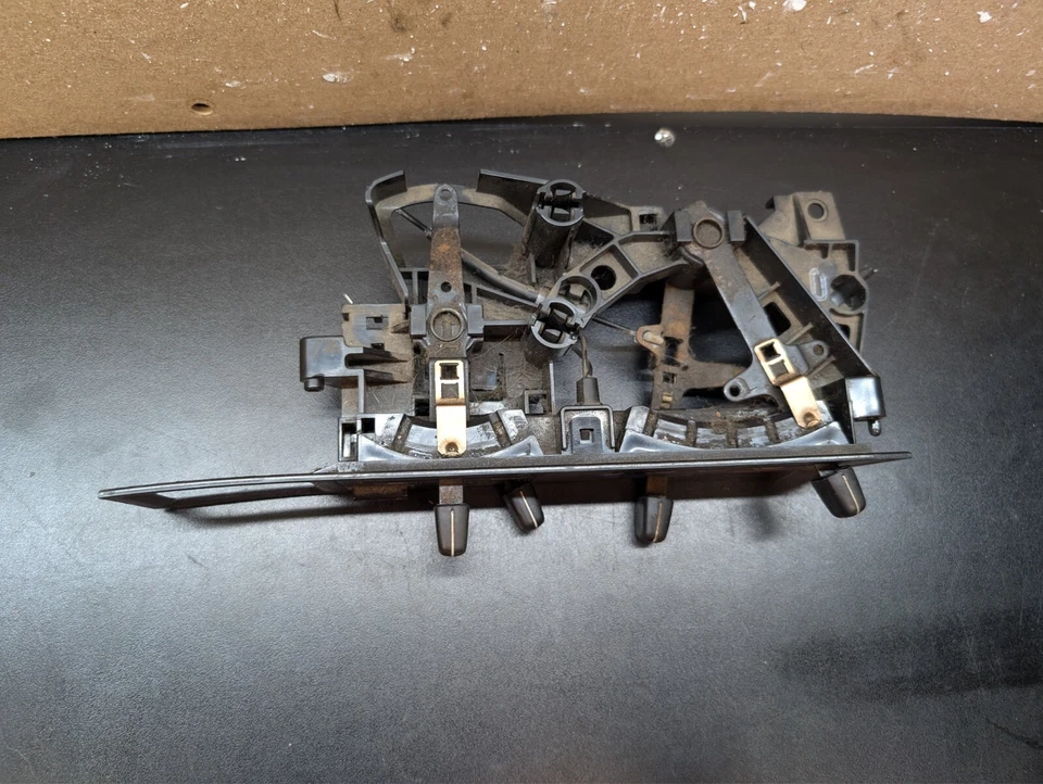 Camioneta Toyota 92-95 92-97 4Runner 95-97 Tacoma 93-98 T100 control de clima OEM Foto 4 de 4