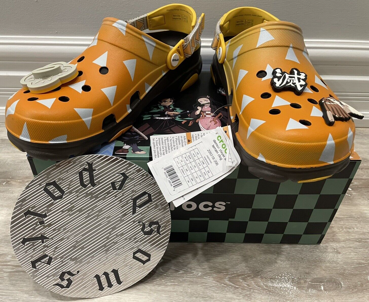 国内配送 CROCS DEMON SLAYER ZENITSU CLOG MULTI Crocs X Demon Slayer Zenitsu Agatsuma All Terrain Clogs US