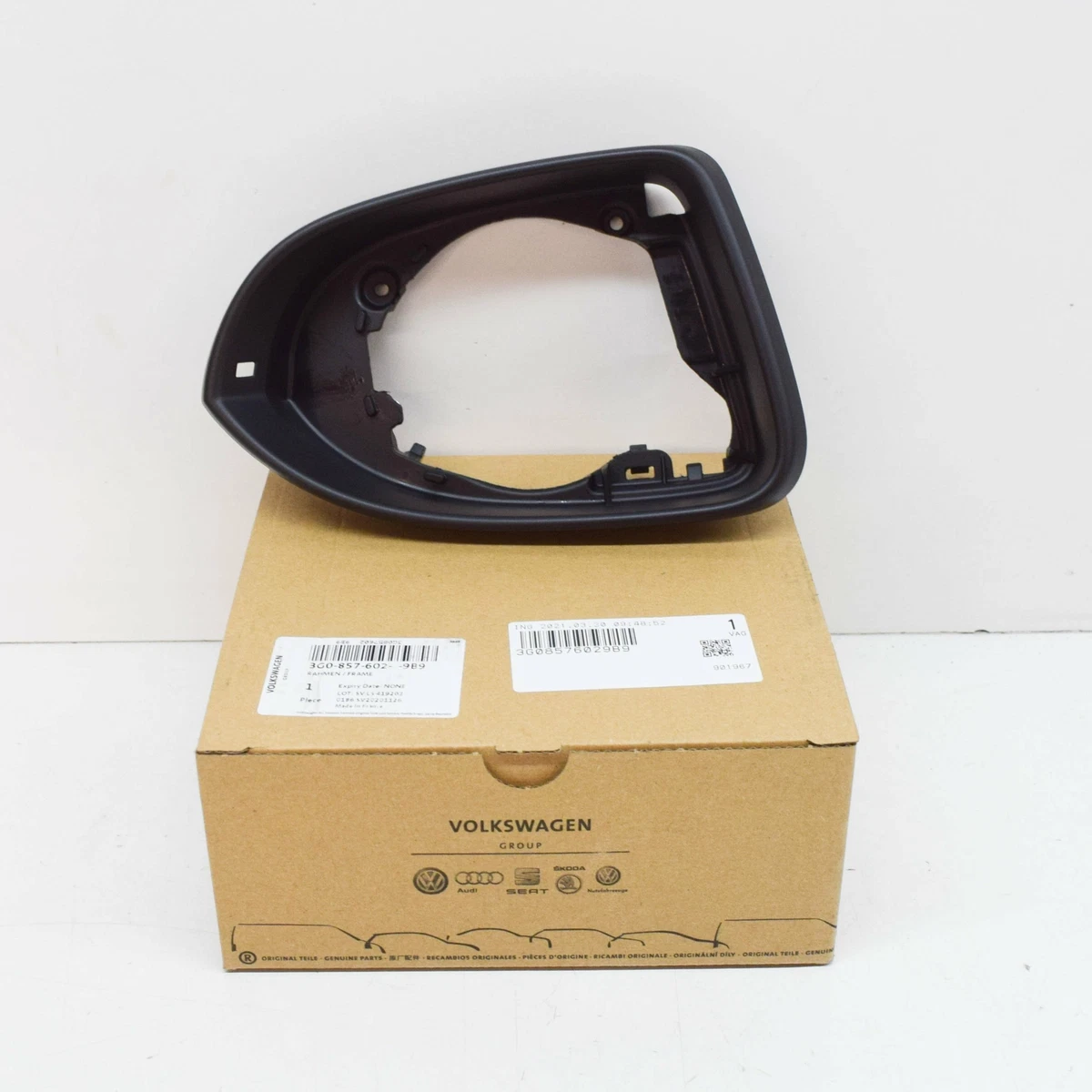 VW PASSAT B8 Front Right Door Mirror Inner Trim 3G08576029B9 NEW 