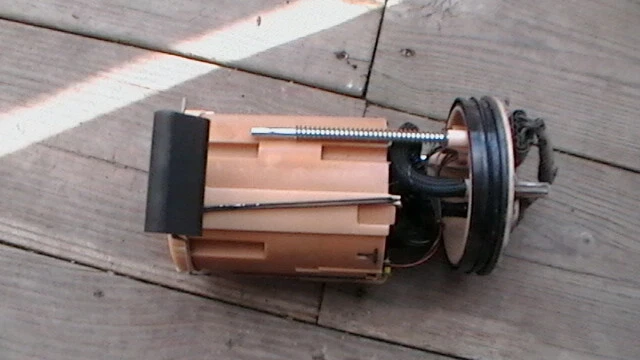 2002 - 2006 nissan altima fuel pump sending unit OEM Foto 2 de 4