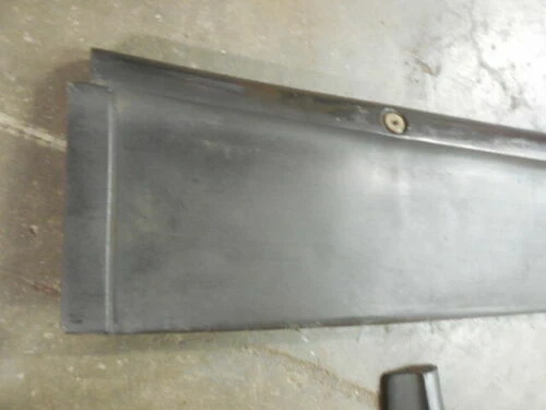 1976 BMW 3.0 Si E3 The New Six conjunto de para-choque traseiro 3 guarnições de proteção de tampa de borracha - Imagem 3 de 4