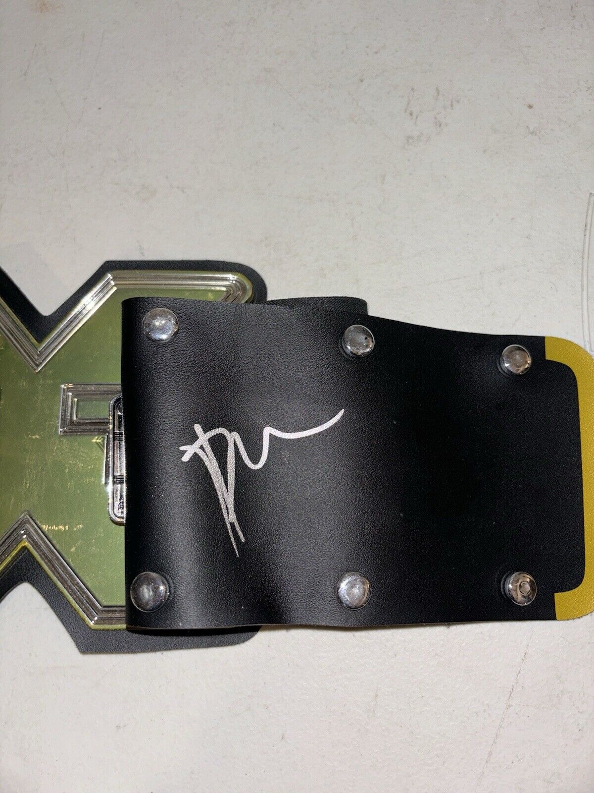 Picture 2 of 4