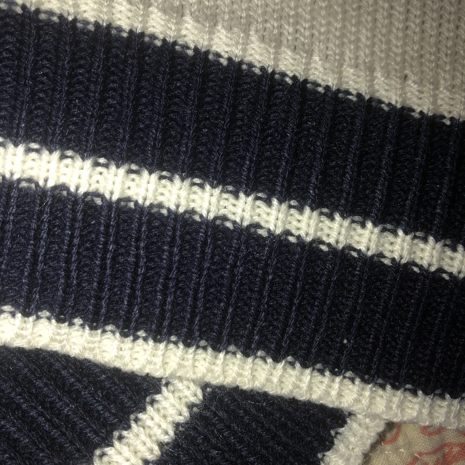 Cárdigan Lacoste crema y azul marino Foto 4 de 4