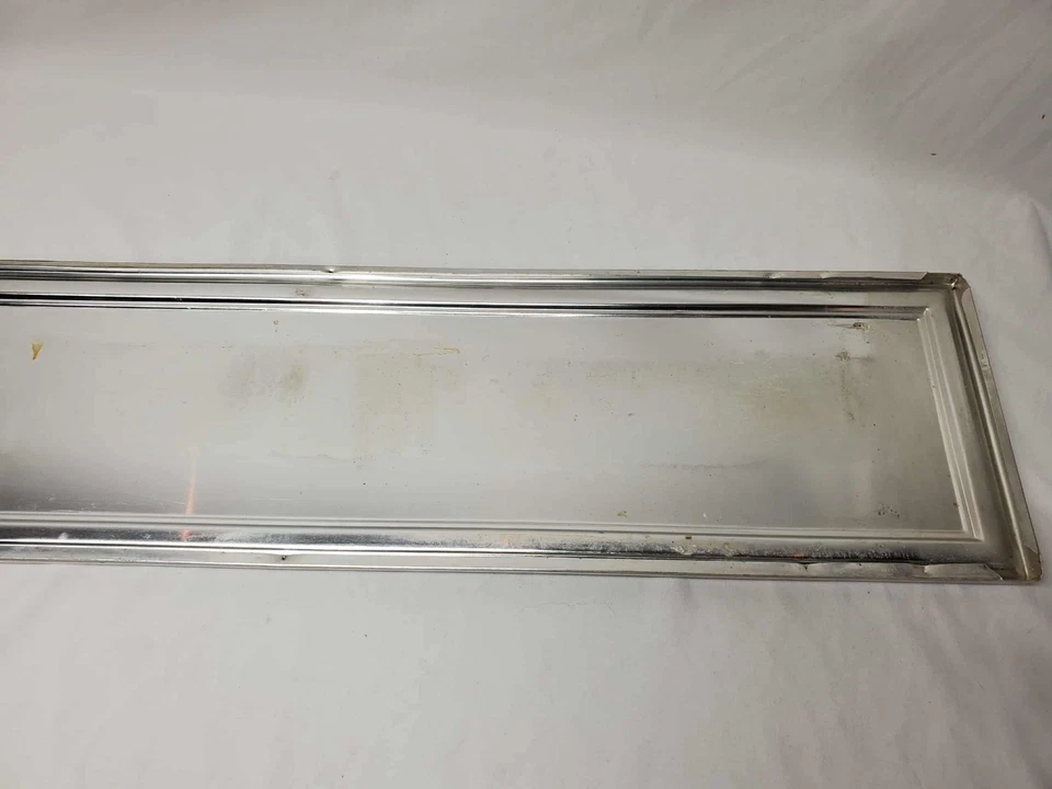 ОТДЕЛКА ПАНЕЛИ МОЛДИНГ ЗАДНЕЙ ДВЕРИ CHEVY K5 BLAZER 1981-1991 OEM Б/У с дилер значок - Изображение 4 из 4