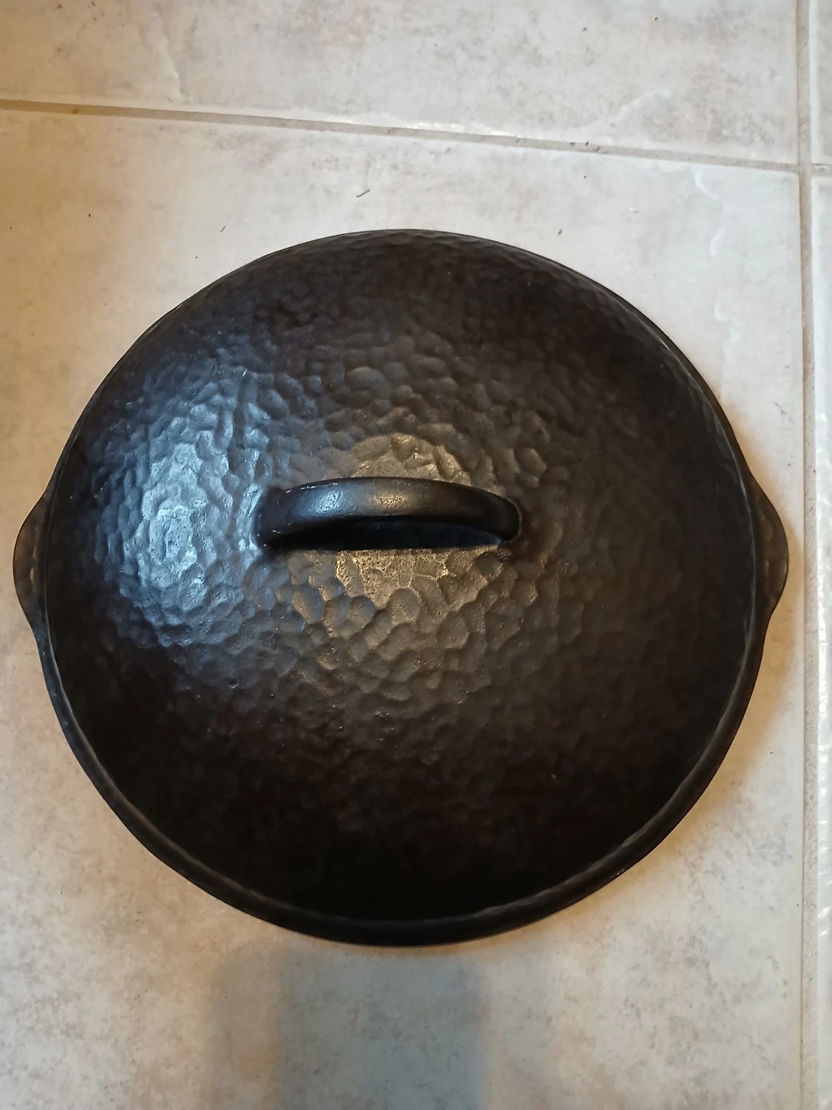 Wagner number 9 hammered dutch oven or skillet lid , cast iron