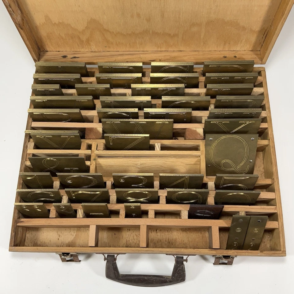 Vintage New Hermes 2 1/2” Clarendon Engraving Font Pantograph Font - Image 2 of 4