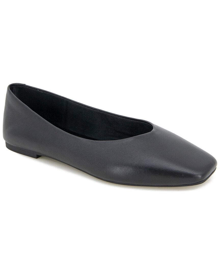 Kenneth Cole New York Johanna Leather Flat Womens 95 9590₽