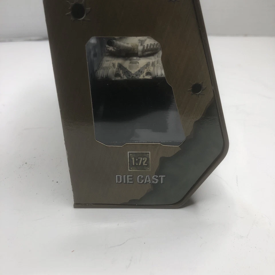 Forces of Valor 1:72 Iraqi T-72 Baghdad 2003 FOV 95015 - Image 4 of 4