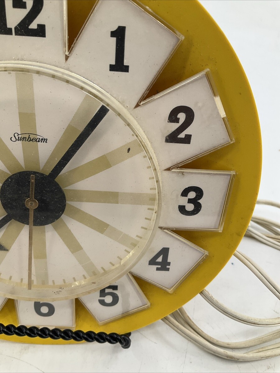MCM Vintage Sunbeam Electric Clock 428A Series, Kitchen Wall Clock
