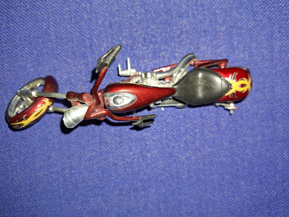Signature Models 1/32 Scale Diecast Chopper Motorcycle Red #8301-2 - Image 4 of 4
