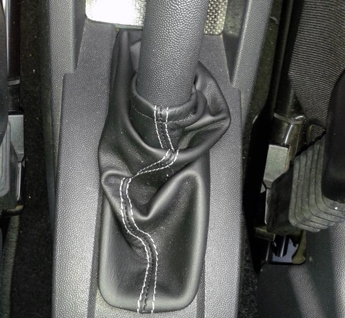 Cuffia leva freno Opel Meriva A vera pelle nera - 第 1/1 張圖片