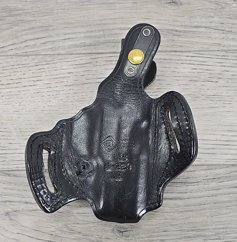 Кожаная черная поясная кобура Aker® 168 LH OWB, SIG P225/P229 - Изображение 2 из 4