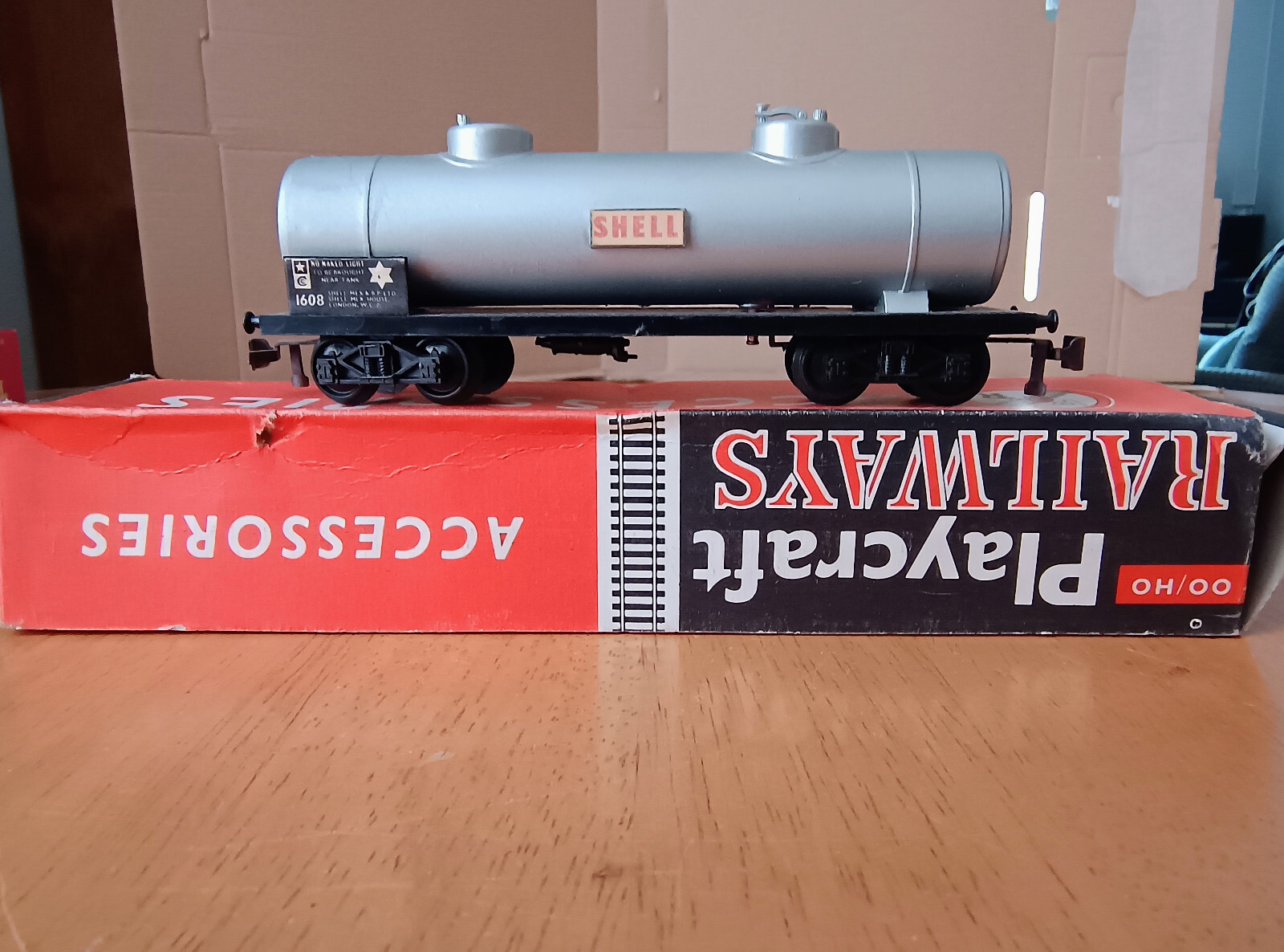 Picture 3 of 6
