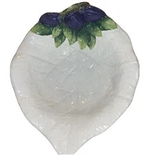 Bassano Decorato Armano Serving Bowl Italy Ceramic Fig Leaf Tabletop