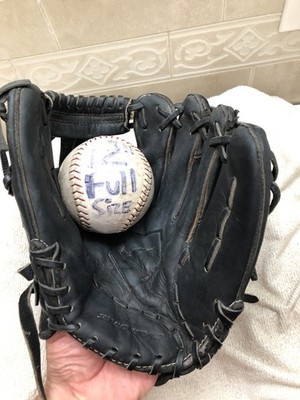 Nike Swingman Boys Fully Broken In Game Ready 11.5” Baseball Glove