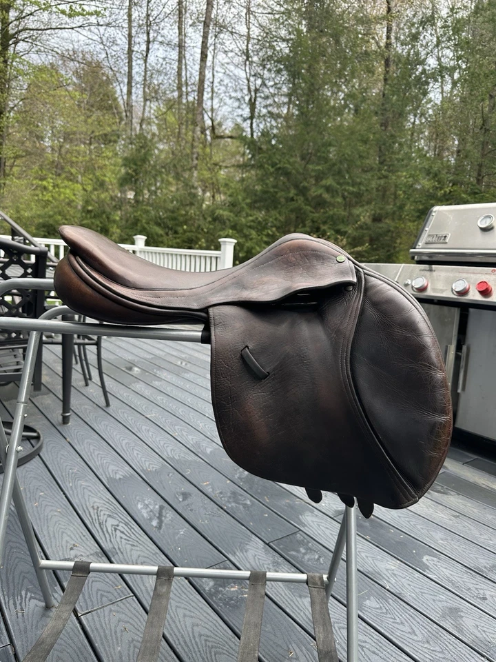 Sillín de salto de lana de contacto cercano County Stabilizer 18 N (medidas MW) Foto 2 de 4