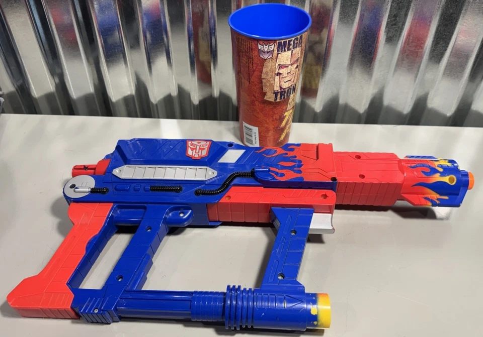 Vintage 2003 Hasbro Transformers Optimus Prime Nerf Dart Blaster Gun W/Cup - Image 3 of 4