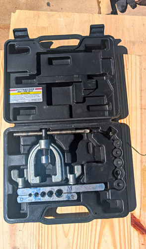 Pittsburgh Double Flaring Tool Kit 66534 45° for 3/16-7/16 in Pipe