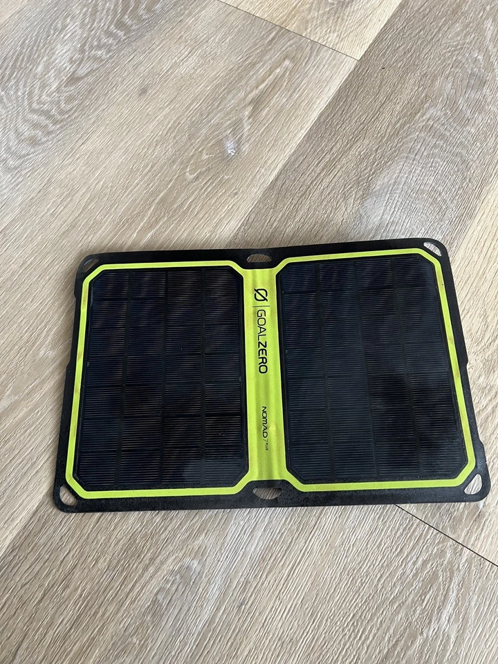 Cargador de panel solar Goal Zero Nomad 7 Plus para mochileros senderismo camping bonito Foto 4 de 4