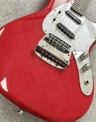 Mustang Style Electric Guitar Red with White Sparkle Pickguard