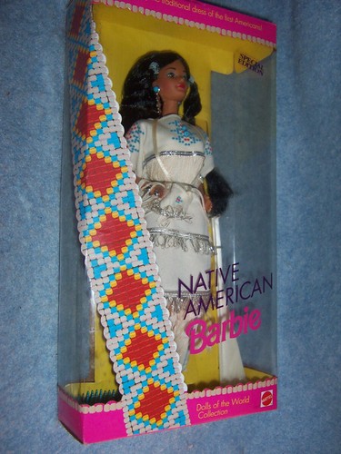 1992 DOTW Native American Barbie (1st Edition) #1753 - Picture 3 of 7
