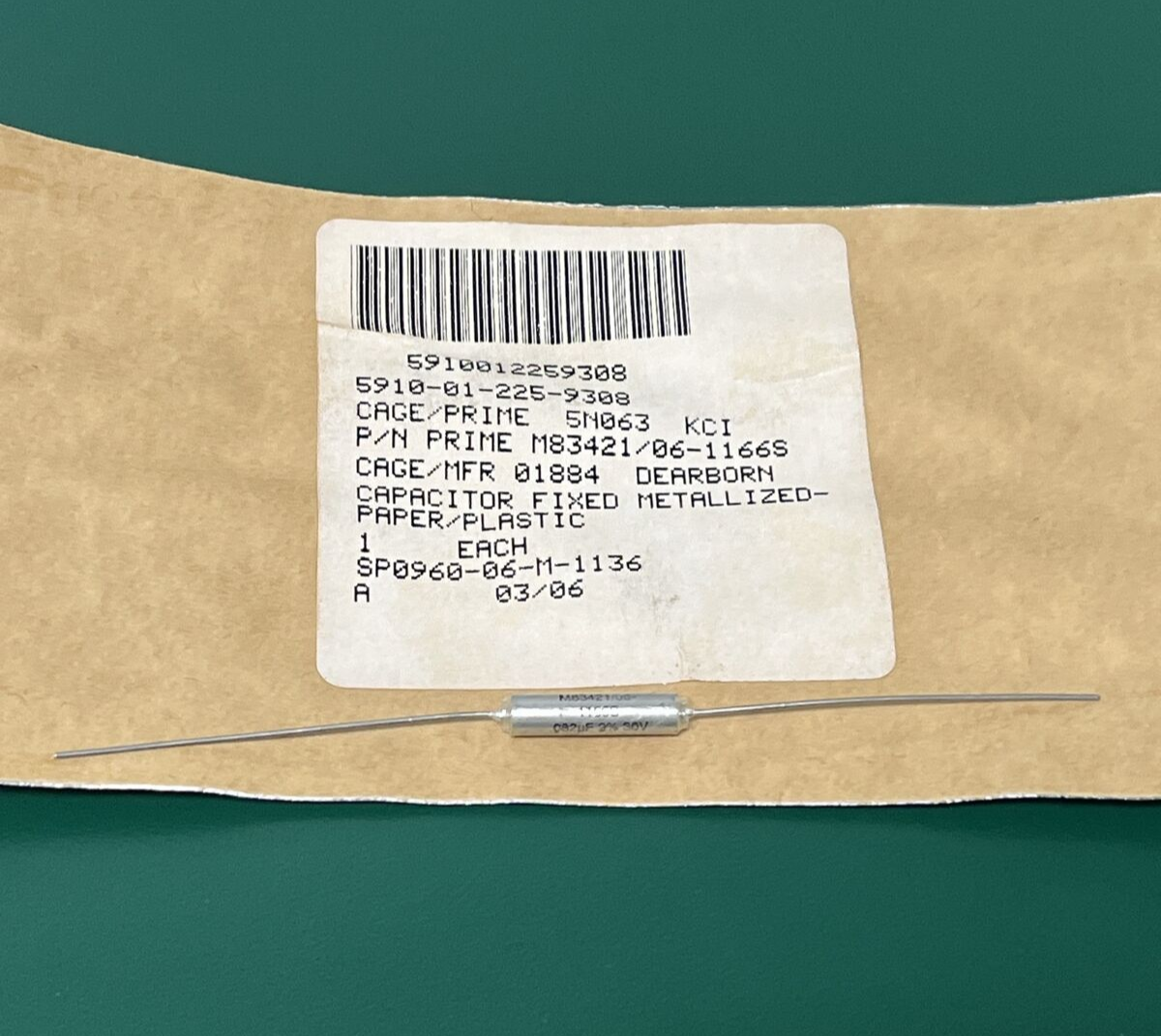 M83421/06-1166S ~ PAPER-PLASTIC DIELECTRI METALLIZED FIXED