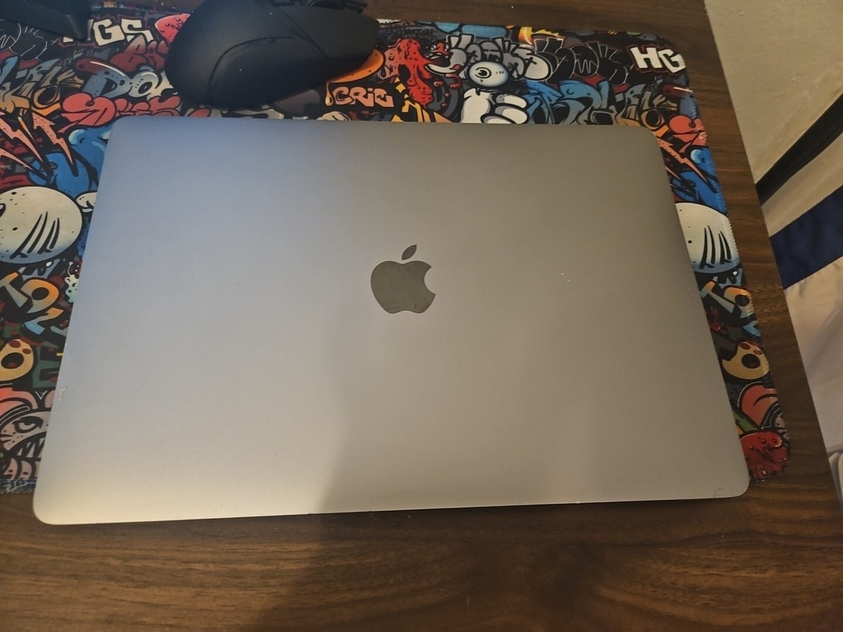 Apple MacBook Pro 13 Apple MacBook Pro 13