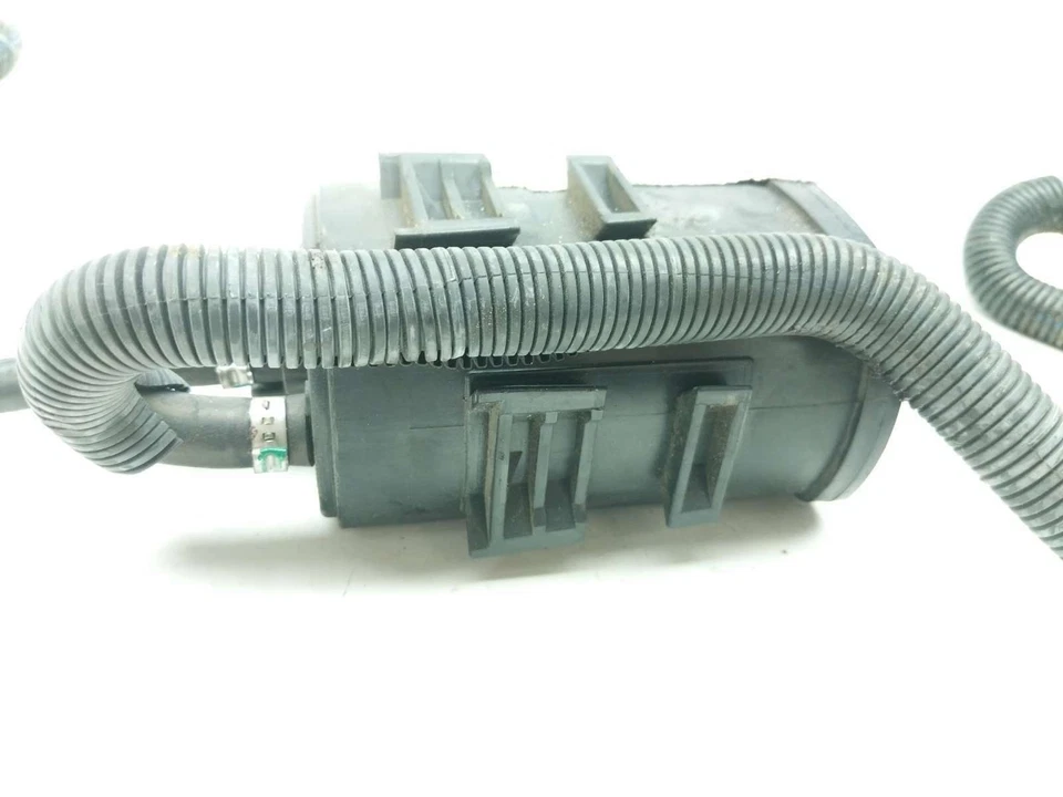 13 Can Am Spyder Roadster RT Limited EVAP Emissions Can Canister Vacuum Pump - Image 4 of 4