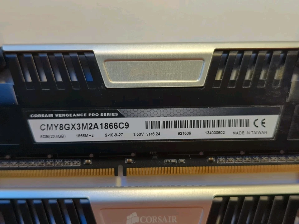 Corsair Vengeance Pro 8GB (2x4GB) DDR3 1866MHz Gaming Ram - Image 3 of 3