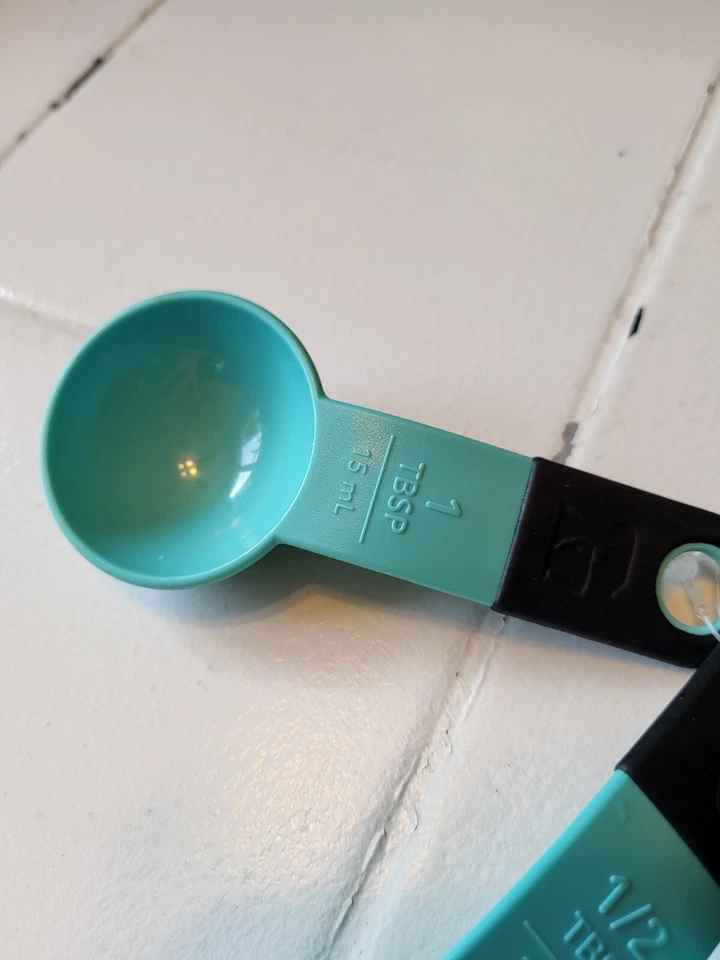 Kitchenaid Aqua Blue Plastic Measuring Spoon 5 Piece Set w Black Silicone Grips - Image 3 of 4