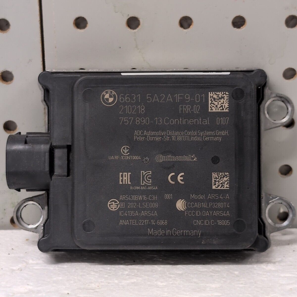 s-l1200.jpg s-l1200.jpg