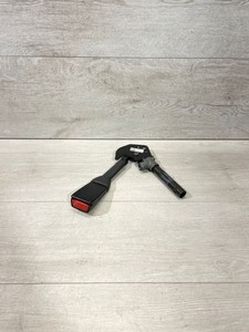 BMW 5 E39 1997 Gurtschloss vorne 8257795 KAN8797