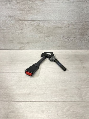 BMW 5 E39 1997 Gurtschloss vorne 8257795 KAN8797