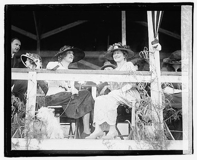 Photo:Mrs Sen P.G. Gerry Mrs Reynolds Hitt Horse Show 1921 Spectators