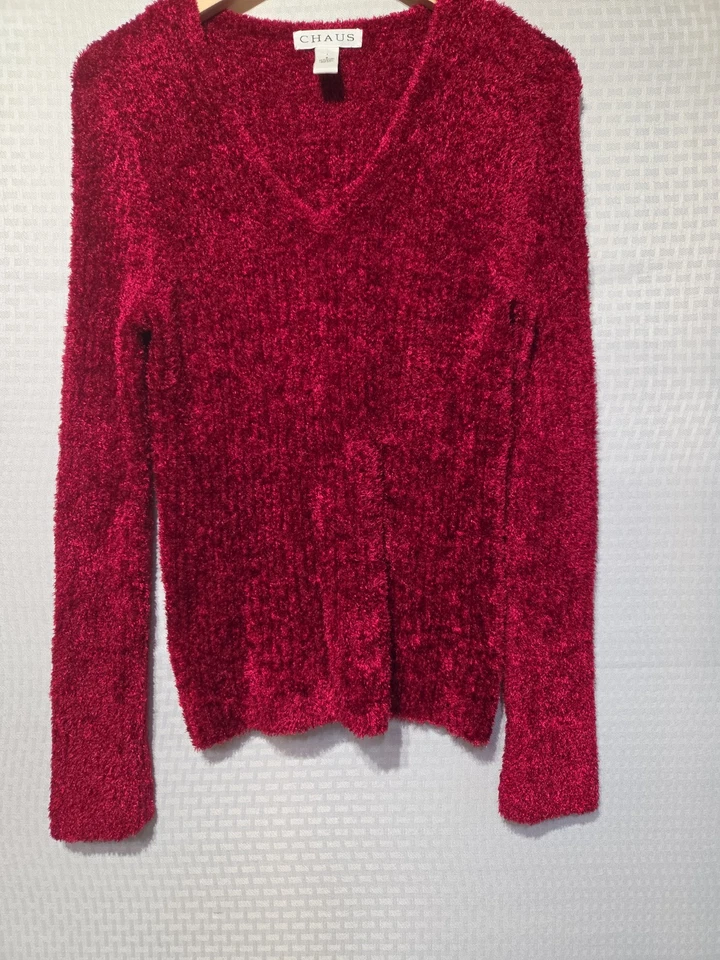 Chaus Women’s Red Chenille Sweater Small S Long Sleeve V Neck Soft Fuzzy Vintage - Image 3 of 4