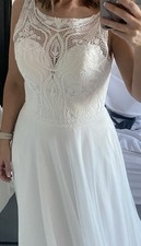 Lux & Love Wedding Dress Size 10 boho style