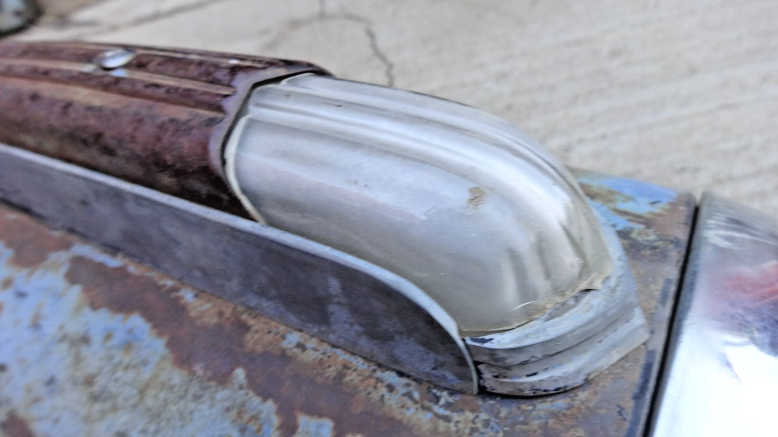 1941 1942 Chevy Truck HEADLIGHT ASSEMBLIES Original GM Guide pair 1946 GMC