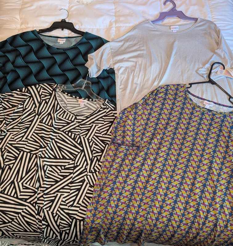 NWT-4 Women's Size Large, Hi-Lo Style Comfy Short Sleeve Tops-LulaRoe